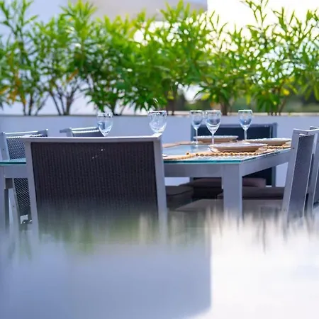 Apartment Seaside Elegance With Sea View Marbella