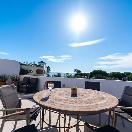 Seaside Elegance With Sea View *