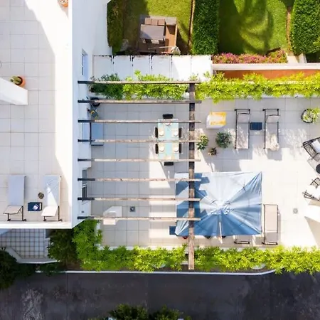 Seaside Elegance With Sea View