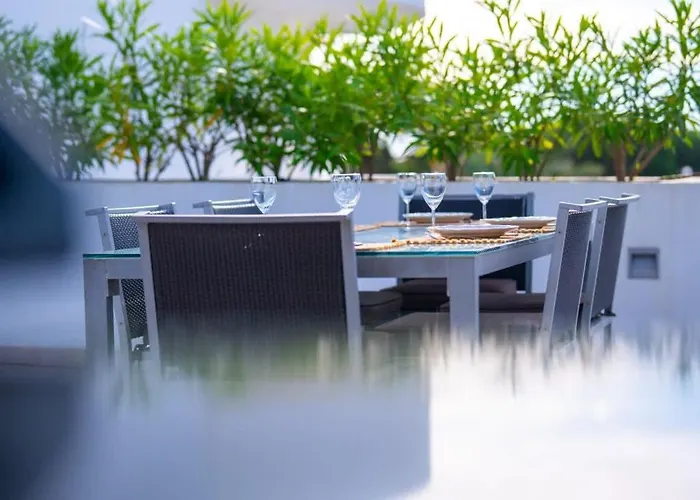 Daire Seaside Elegance With Sea View Marbella