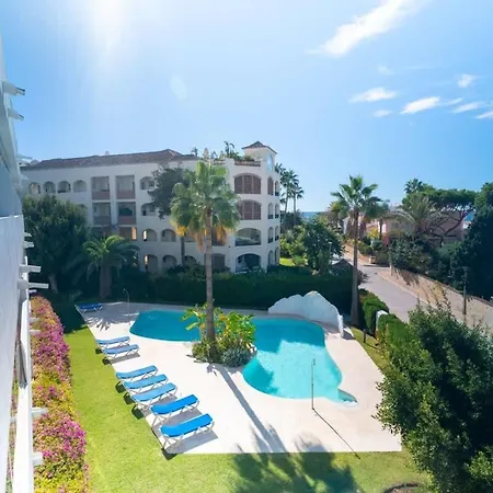 Διαμέρισμα Seaside Elegance With Sea View