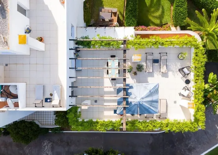 Seaside Elegance With Sea View