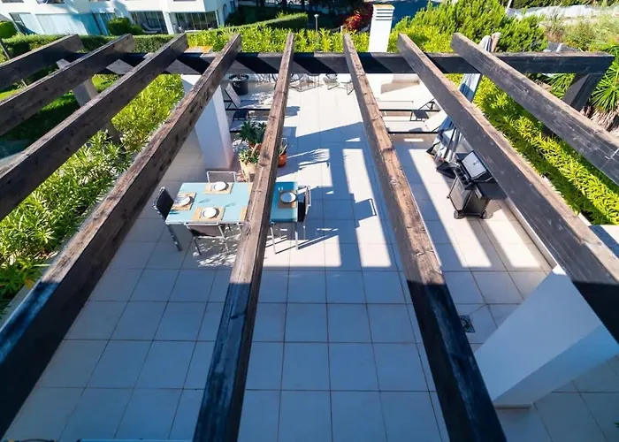 Seaside Elegance With Sea View Apartman Marbella