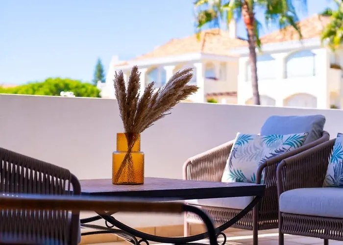 Seaside Elegance With Sea View *